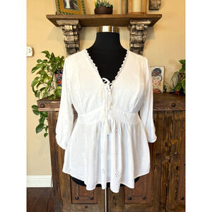 Torrid 14/16 Size 1 Top White Eyelet Babydoll Peasant Lace Up Embroidered Summer